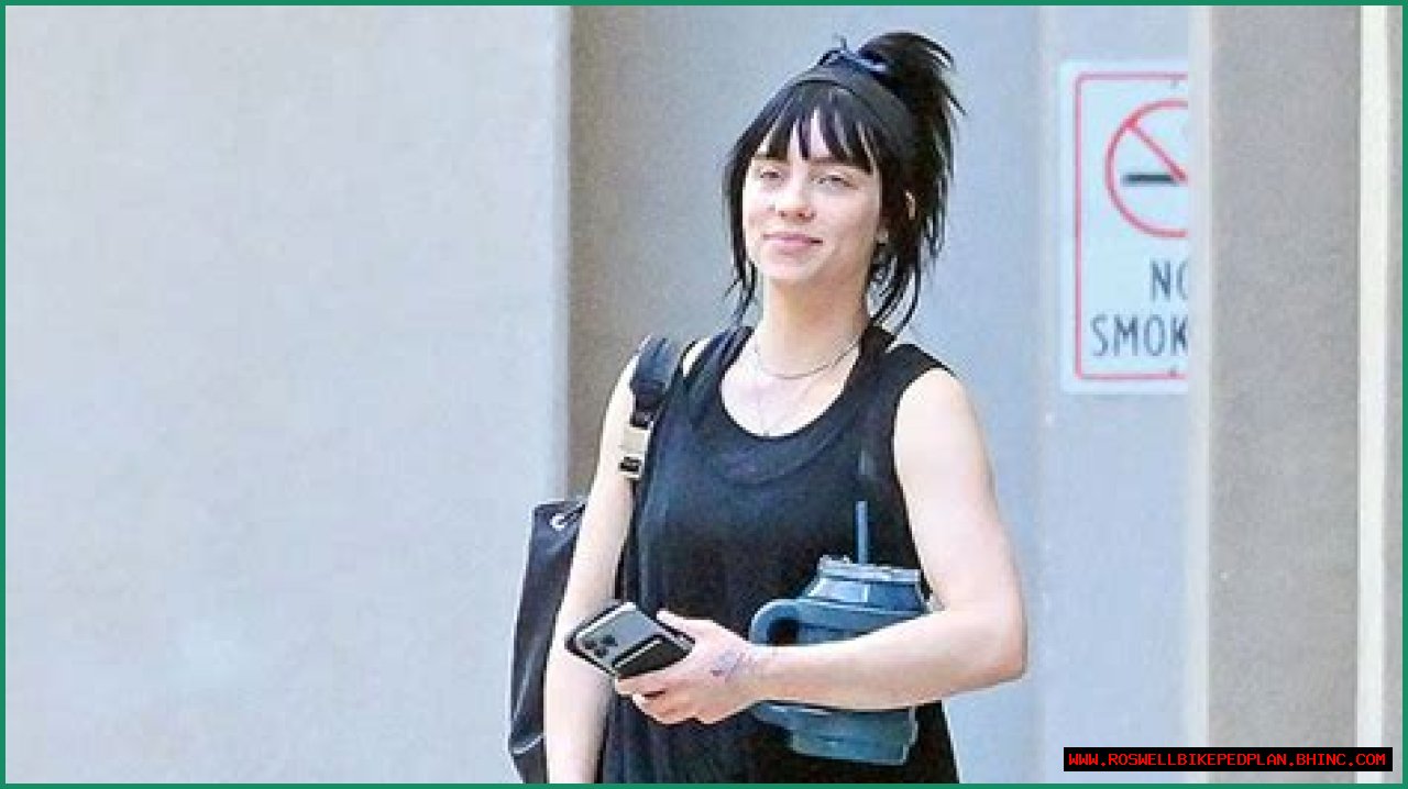 Billie Eilish’s Bikini Photos are ~Lovely~! See Pictures of the Singer’s Hottest Swimsuit Moments