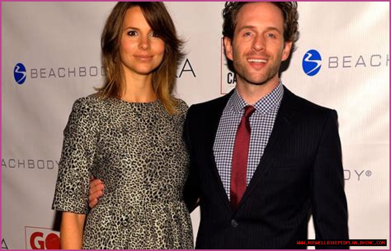 Glenn Howerton, Wife Jill Latiano Welcome Second Son Isley Ray