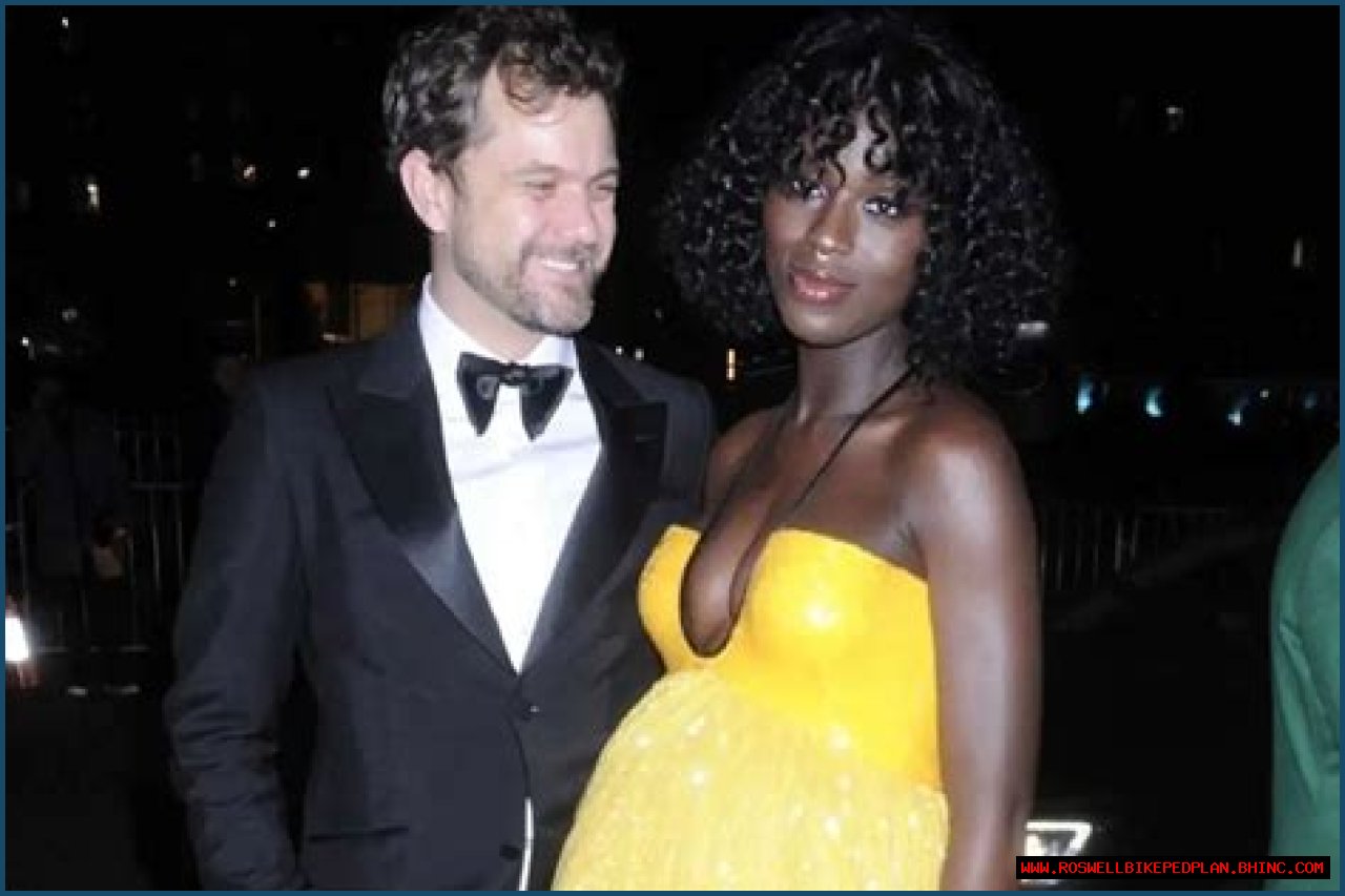 Jodie Turner-Smith Shows Off Her Baby Bump At The Pool As She & Joshua Jackson Prepare To Welcome Baby Girl Any Day Now