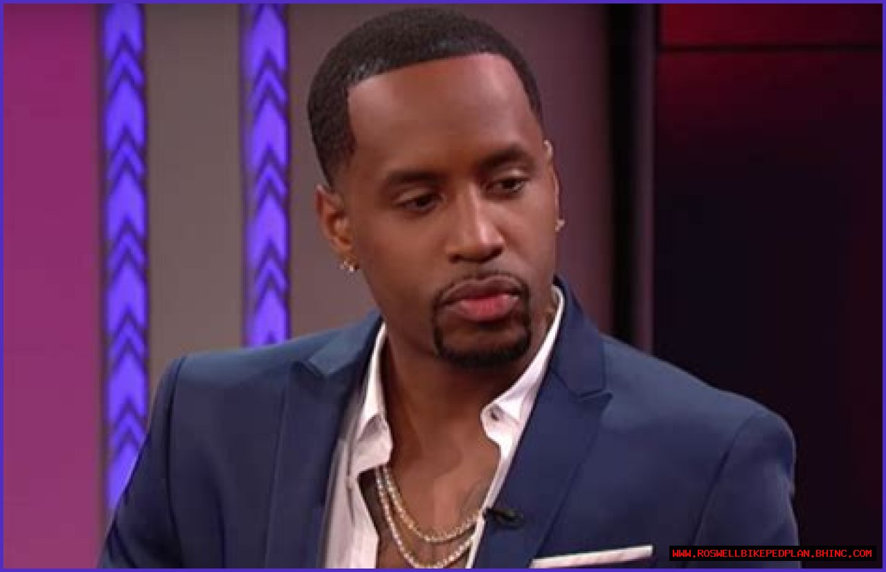 Safaree Shows Fans His Equipment For A Quest To The Pharmacy – Check Out The Video