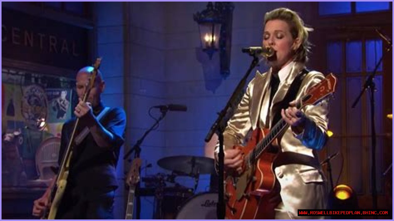 Watch Brandi Carlile’s epic 'Saturday Night Live' debut (VIDEO)